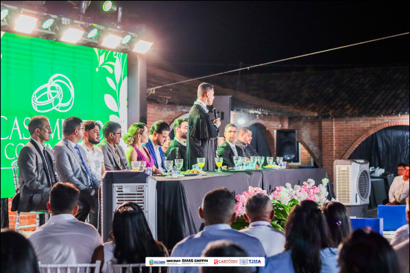 Prefeitura realiza Casamento Comunitário e celebra união de 46 casais