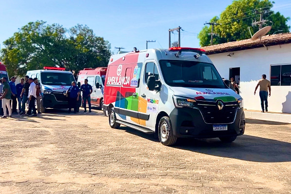 São Pedro da Água Branca recebe nova ambulância destinada pelo Governo do Maranhão e reforça es...