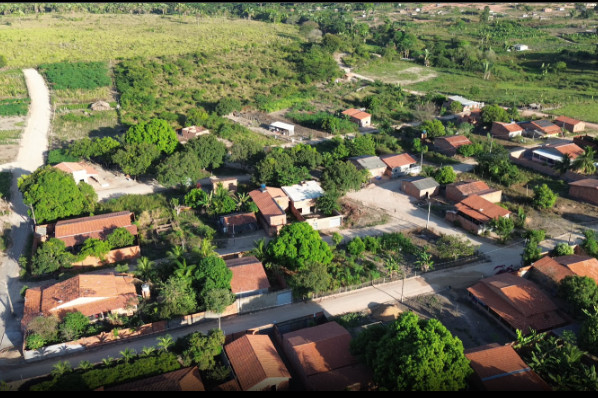 Prefeitura conclui serviços de empiçarramento no Bairro Ataíde